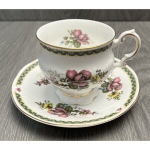 Elizabethan England Teacup & Saucer Fine China Floral Pedestal Gold Trim - READ